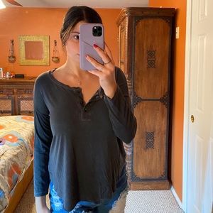 long sleeve shirt w buttons